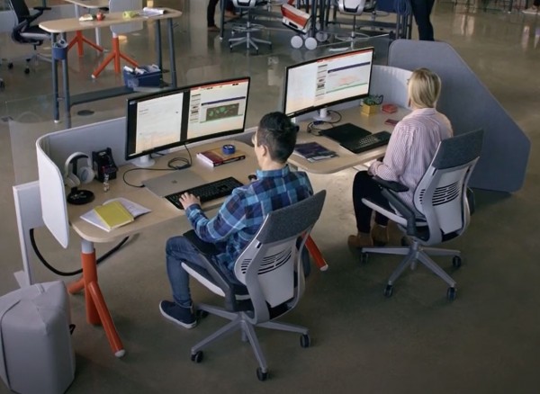 Steelcase-Flex-Desk-1