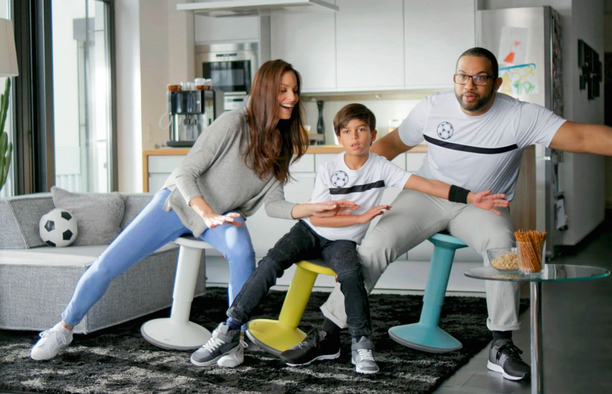 Interstuhl UPis1 Pendel Hocker – Ergonomisches Sitzkissen In Tiefschwarz